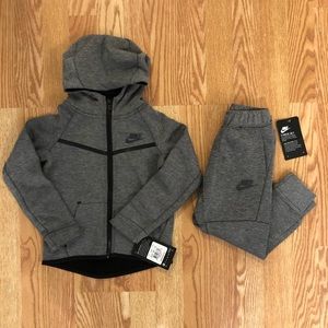 Nike Boys 2 Piece Gray pant and jacket set